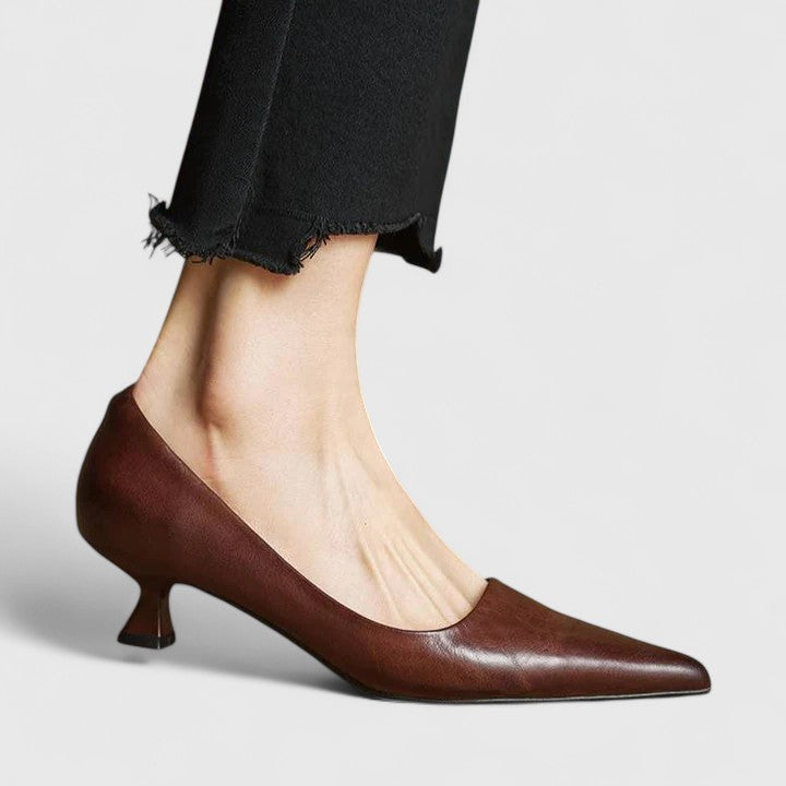 Zamira | Elegantes Saltos