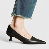Zamira | Elegantes Saltos