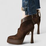 Dora - Botas com estilo moderno, conforto e atitude