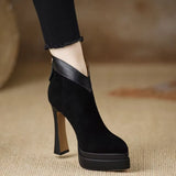 Dora - Botas com estilo moderno, conforto e atitude
