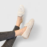 Chinelos Solenne - Elegância em Casa com Conforto Aconchegante